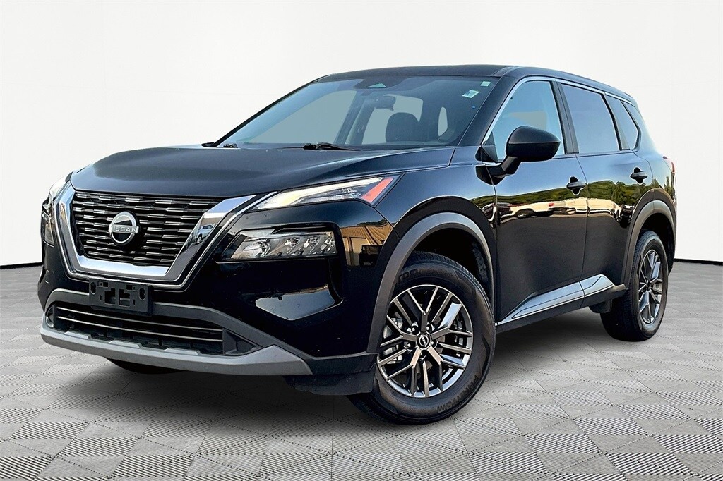 Used 2023 Nissan Rogue S SUV