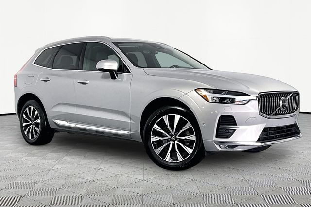 2023 Volvo XC60 B5 Plus Bright Theme AWD's photo