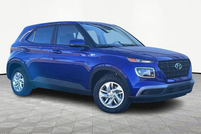 2026 Hyundai Venue SE's photo