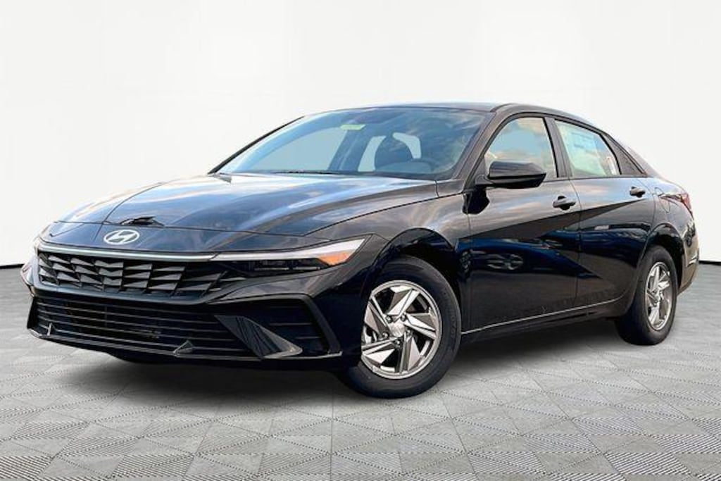 New 2026 Hyundai Elantra SE Sedan