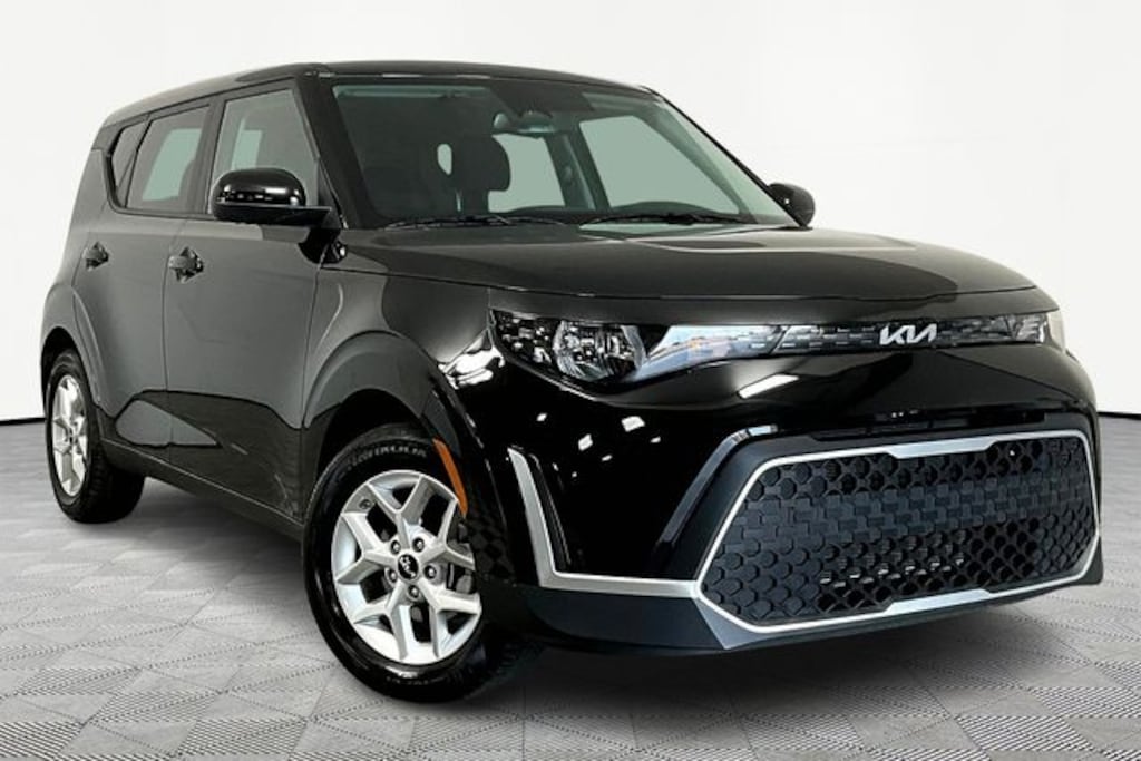 Used 2024 Kia Soul S Hatchback