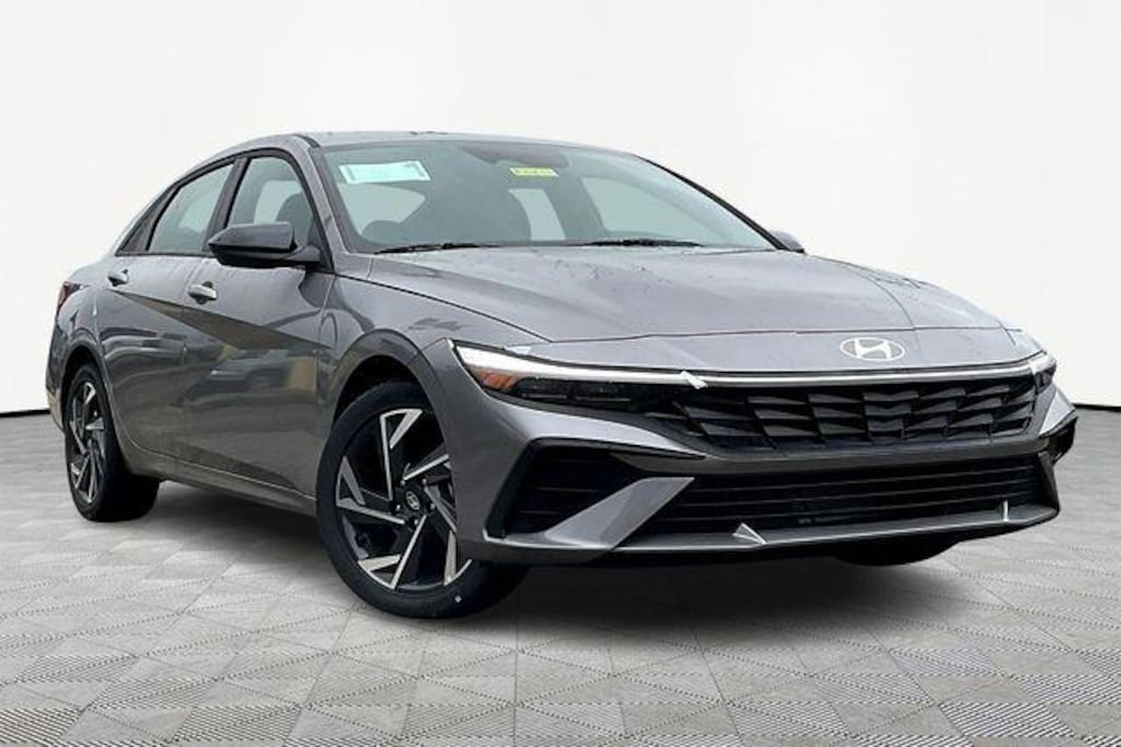 New 2025 Hyundai Elantra SEL Sport Sedan
