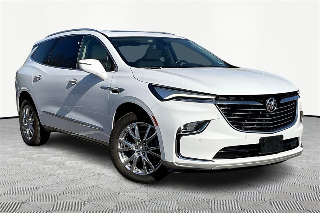 Used 2023 Buick Enclave Essence SUV
