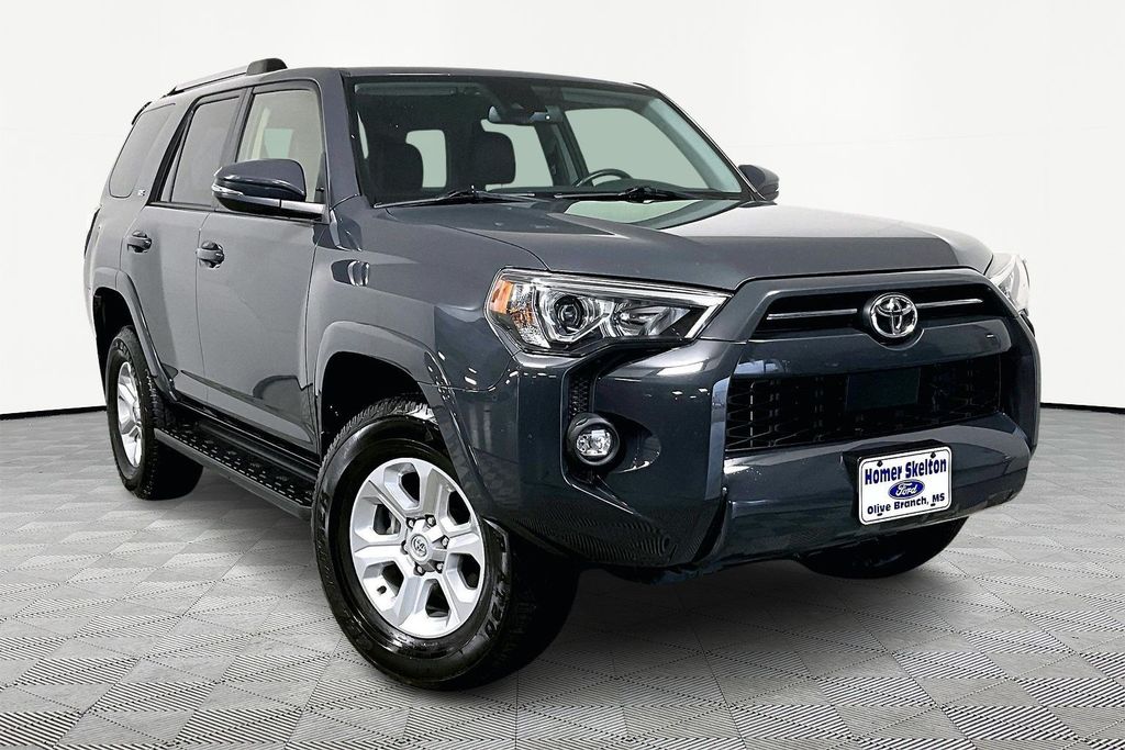 2024 Toyota 4Runner SR5 Premium's photo