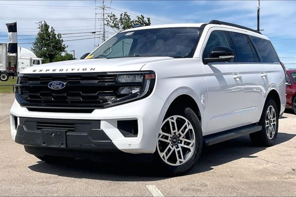 Used 2025 Ford Expedition Active SUV
