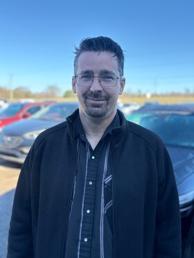 Staff member Joshua Summers from b1e901eb4153