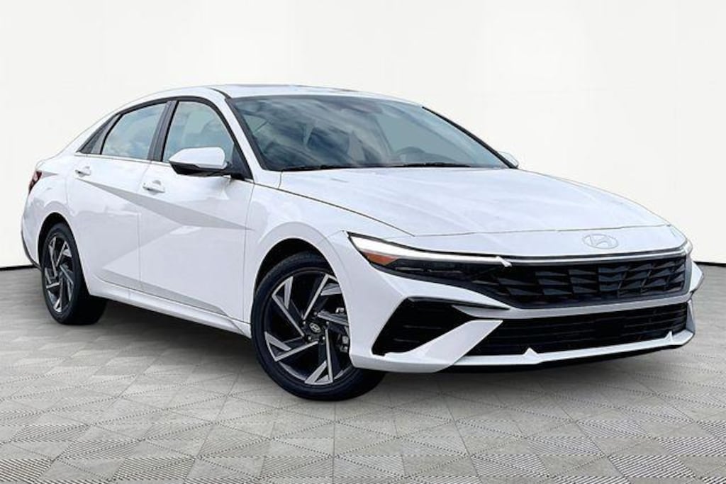New 2026 Hyundai Elantra Limited Sedan