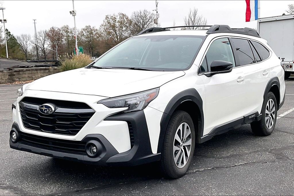 Used 2025 Subaru Outback Premium SUV