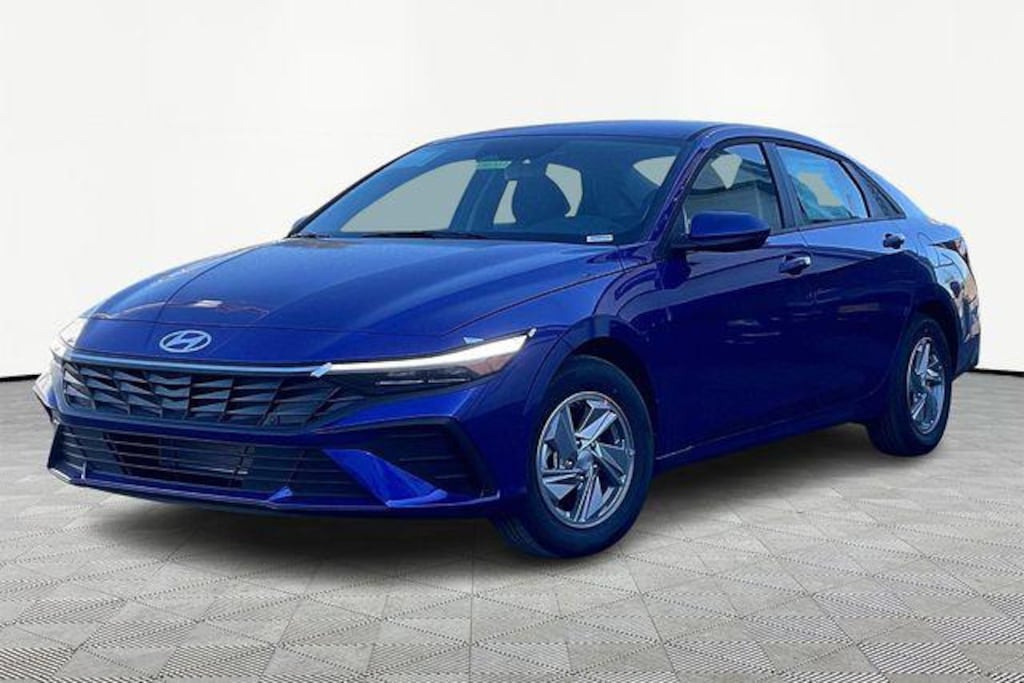 New 2026 Hyundai Elantra SE Sedan