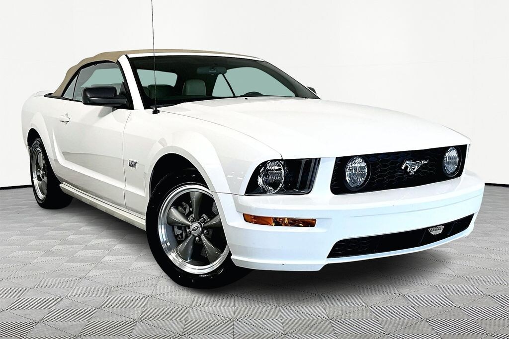 Used 2006 Ford Mustang Convertible