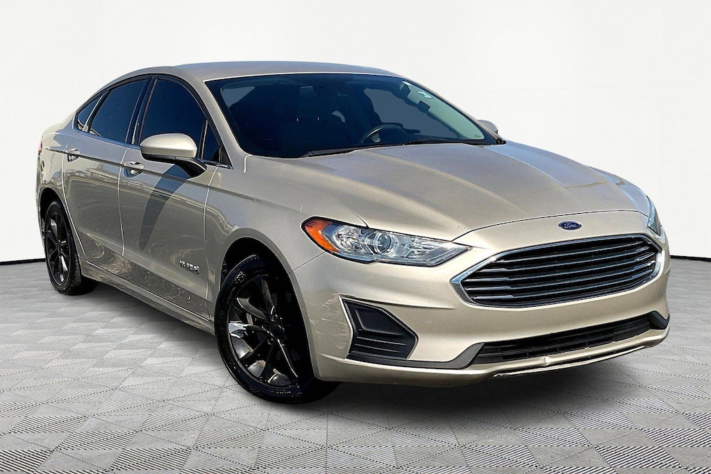 Used 2019 Ford Fusion Hybrid SE Sedan