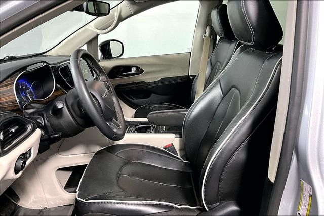2024 Chrysler Pacifica Limited - Photo 13