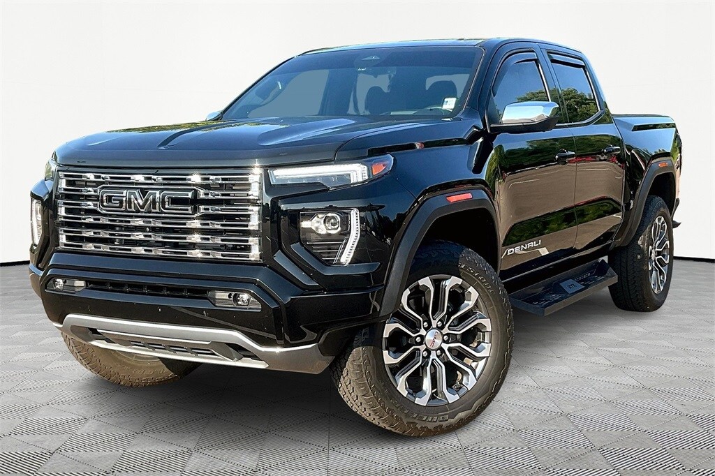 Used 2023 GMC Canyon Denali Truck Crew Cab