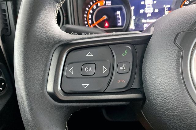 2025 Jeep Wrangler 4-Door Rubicon - Photo 17