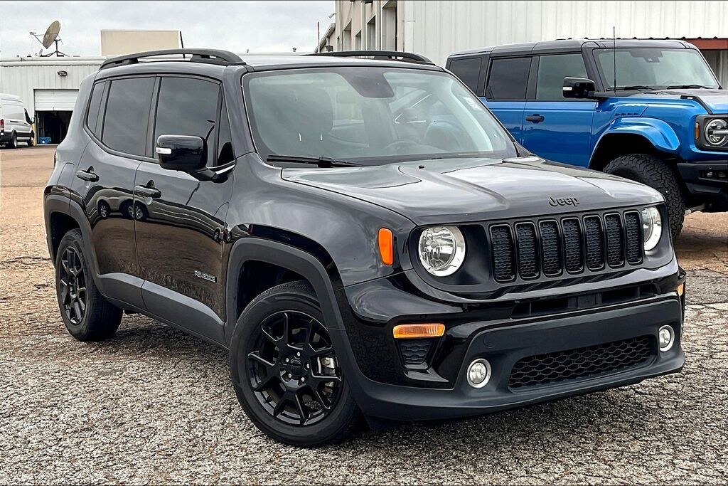 Used 2019 Jeep Renegade Latitude FWD SUV