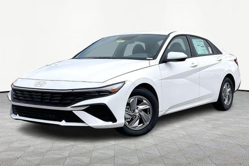 New 2026 Hyundai Elantra SE Sedan