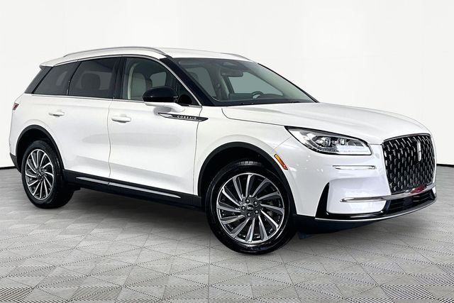 2023 Lincoln Corsair Reserve FWD's photo