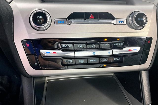 2022 Ford Explorer XLT - Photo 32
