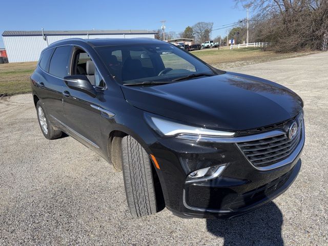 2024 Buick Enclave Essence's photo