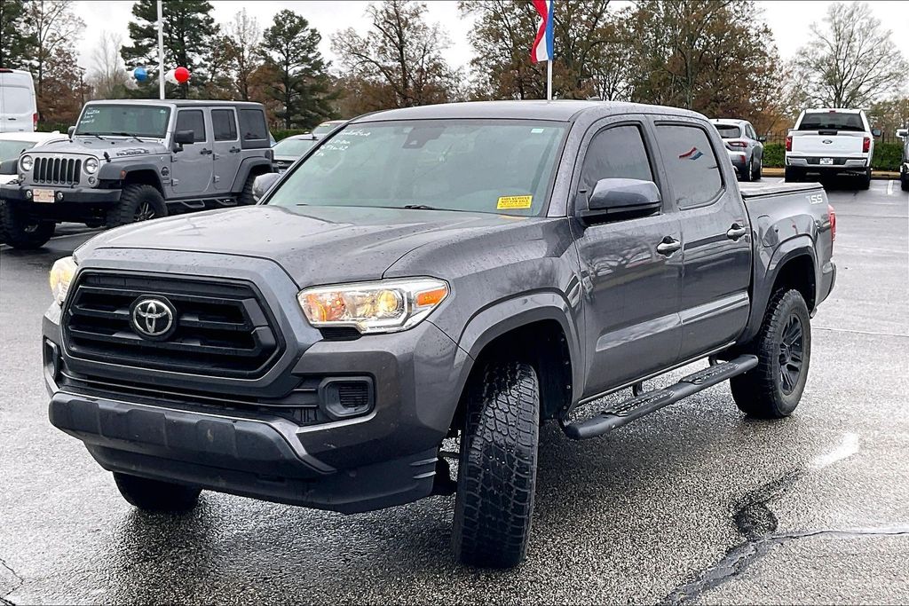 2021 Toyota Tacoma SR5 photo 2