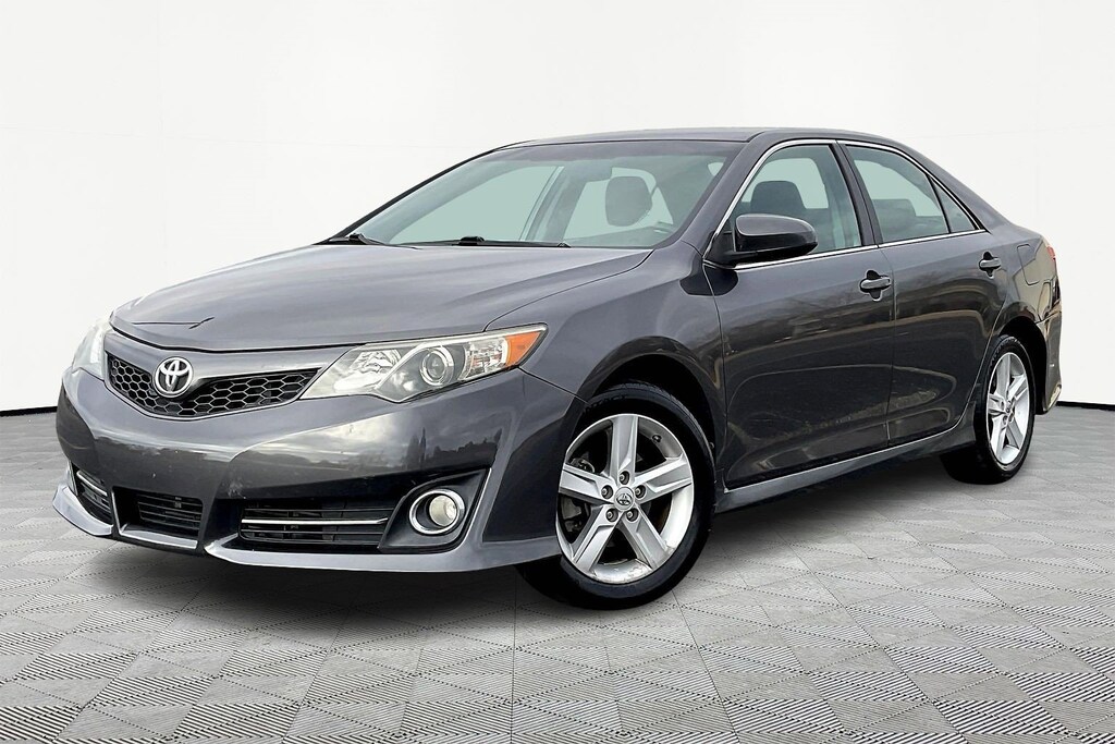 Used 2013 Toyota Camry LE Sedan