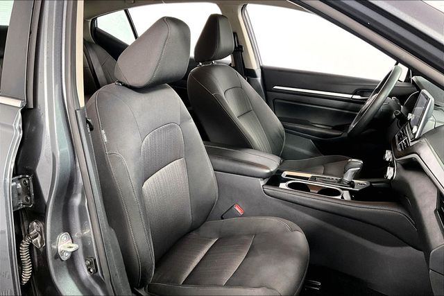 2023 Nissan Altima SV - Photo 7