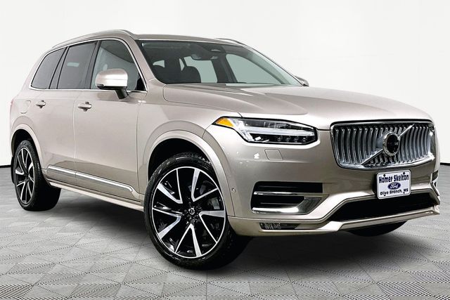 2024 Volvo XC90 Plus's photo
