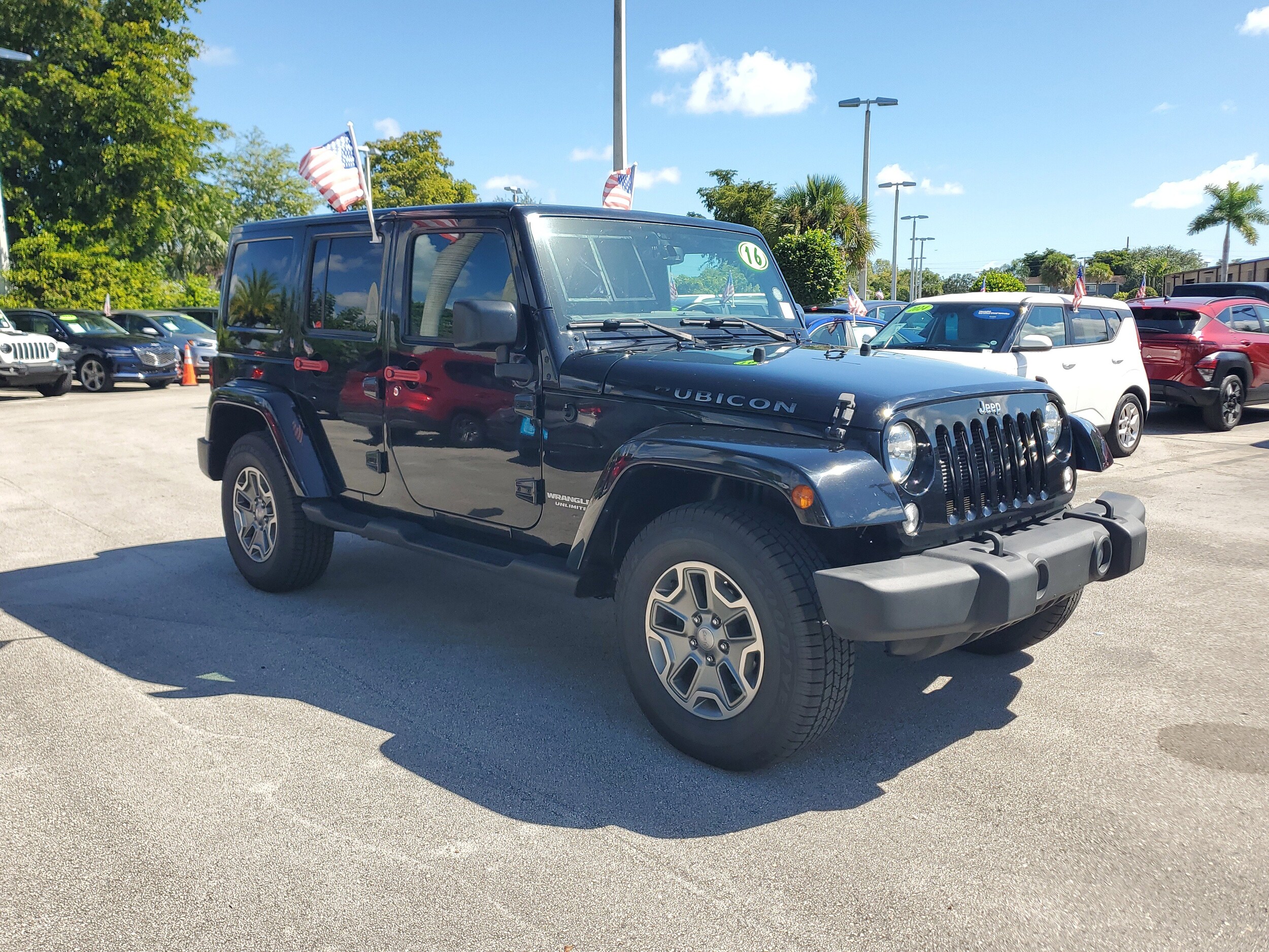 2016 Jeep Wrangler Unlimited Rubicon photo 3