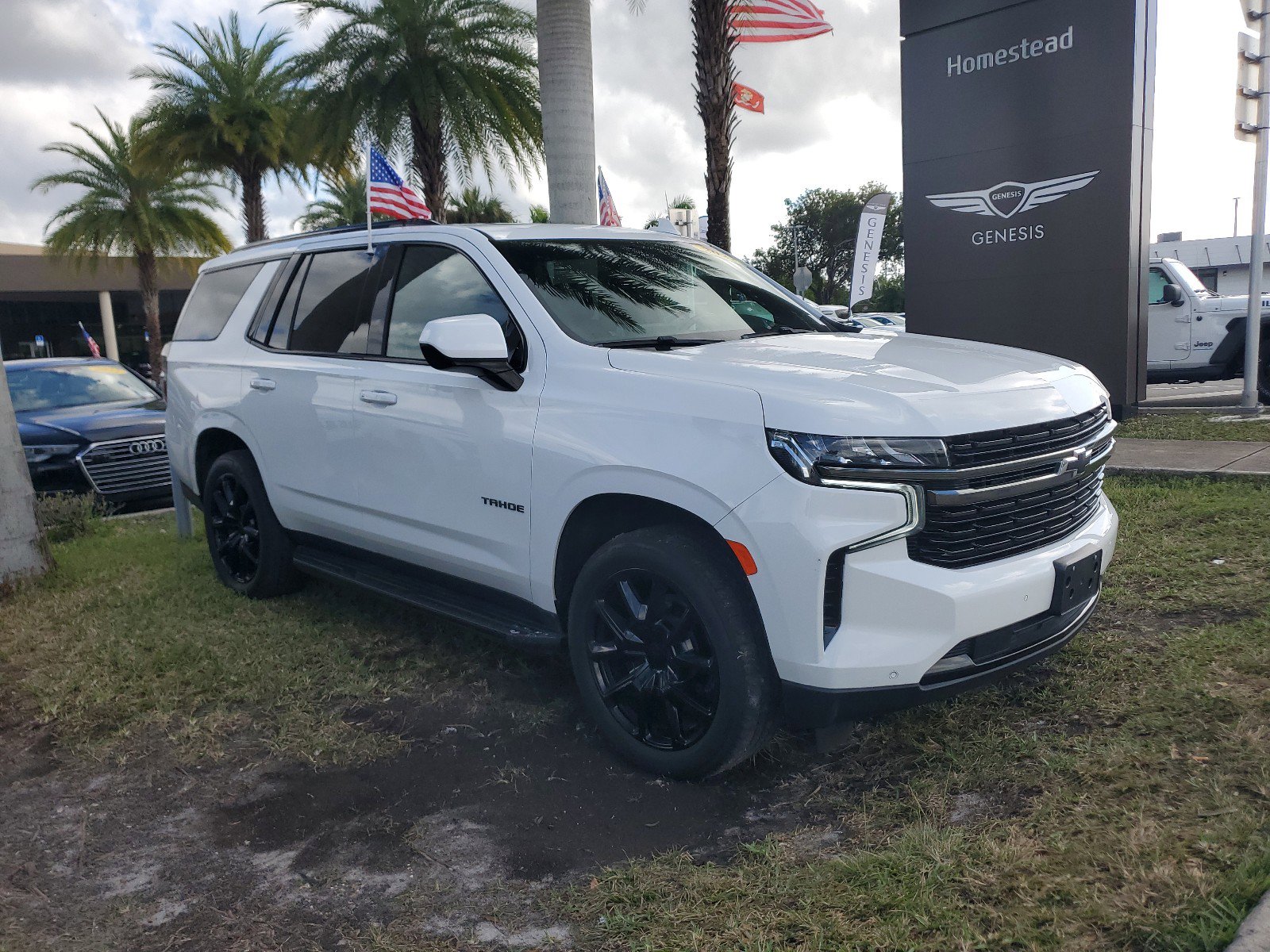 2022 Chevrolet Tahoe RST photo 3