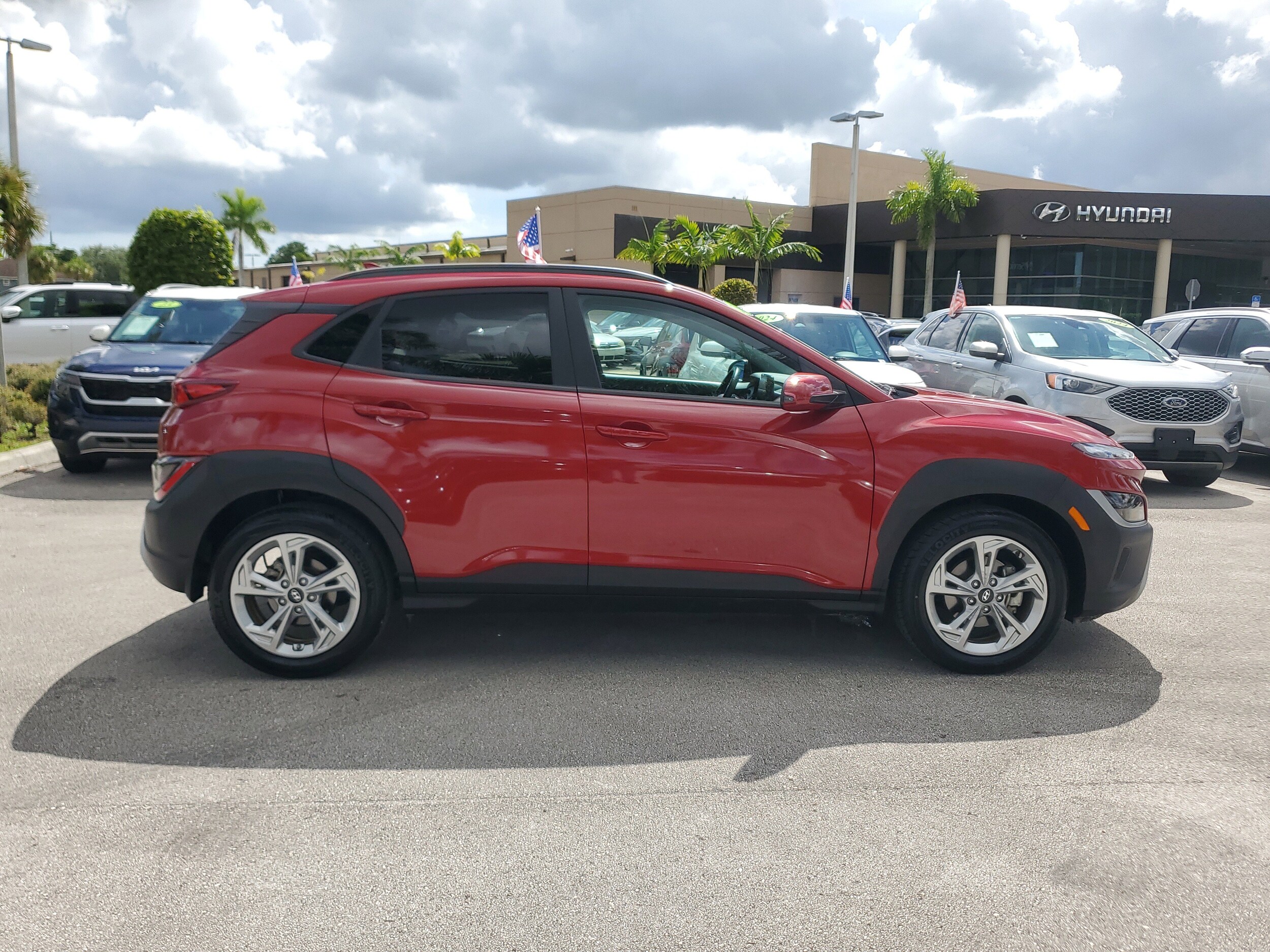 2023 Hyundai Kona SEL photo 4