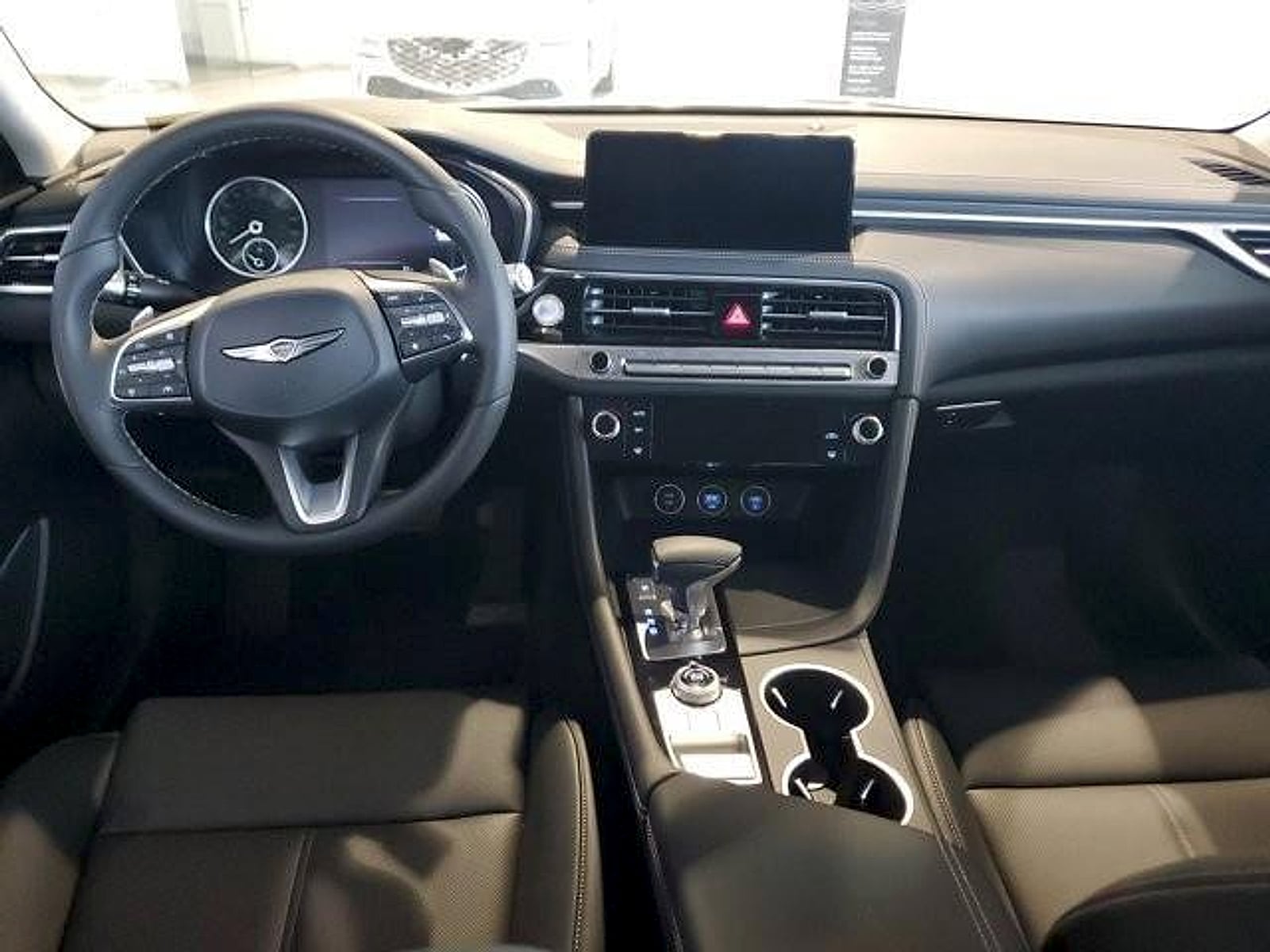 2026 GENESIS G70 Standard - Photo 7