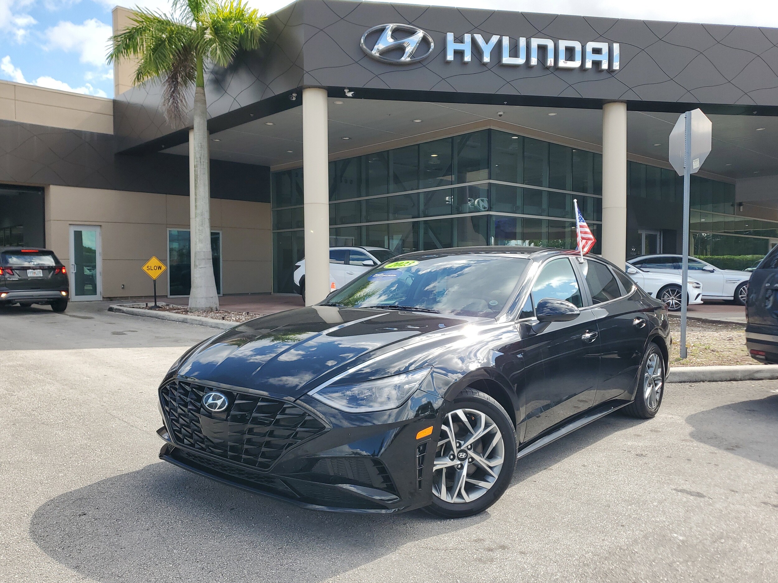 2023 Hyundai Sonata SEL photo 2