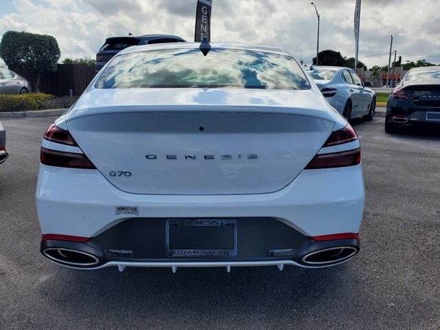 2025 Genesis G70 2.5T photo 4