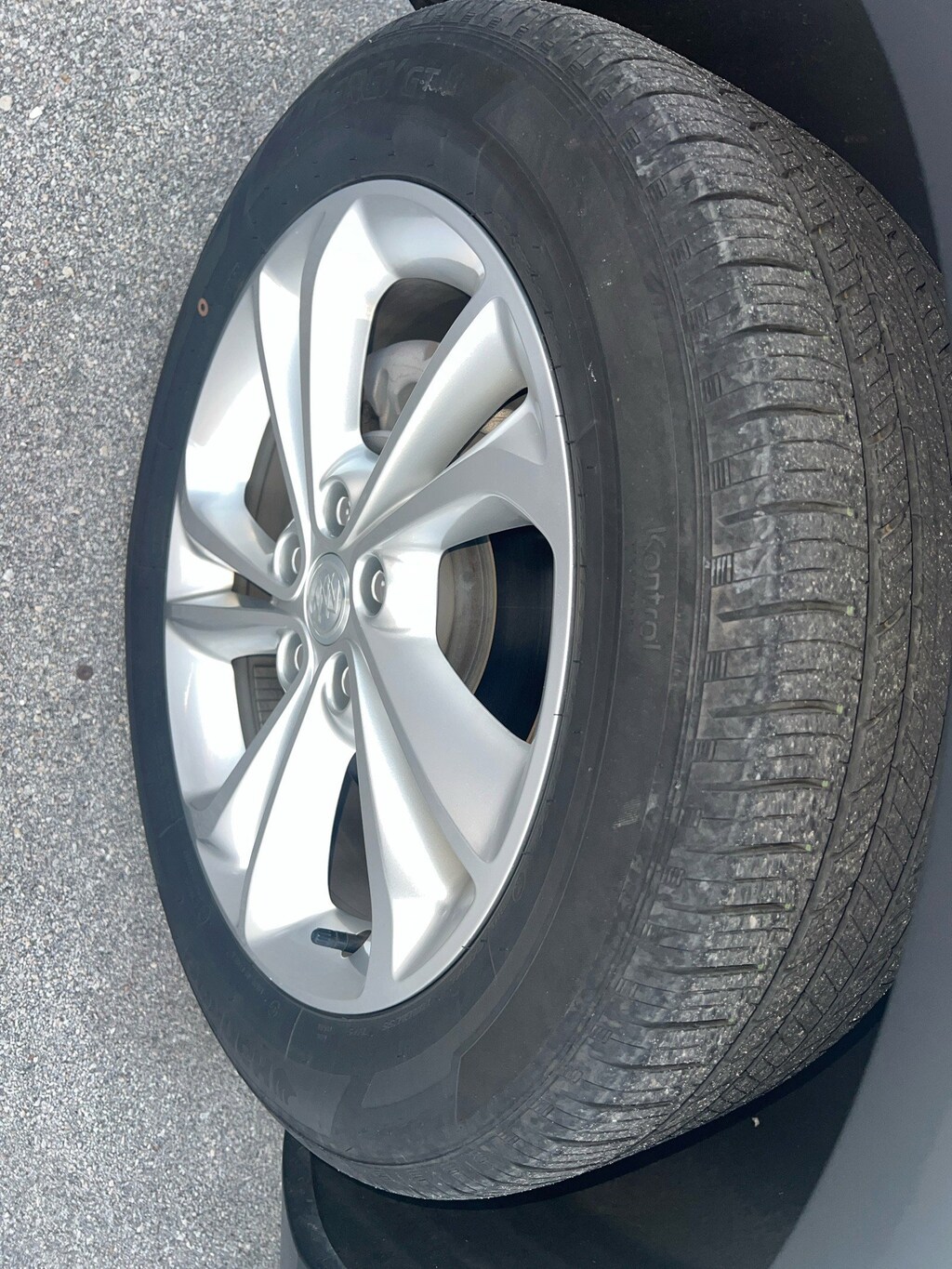 Used 2023 Buick Encore GX Preferred FWD Preferred