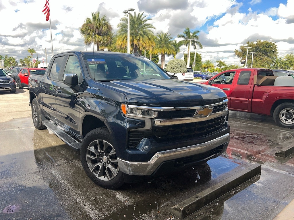 Used 2023 Chevrolet Silverado 1500 LT 4WD Crew Cab 147 LT w/2FL