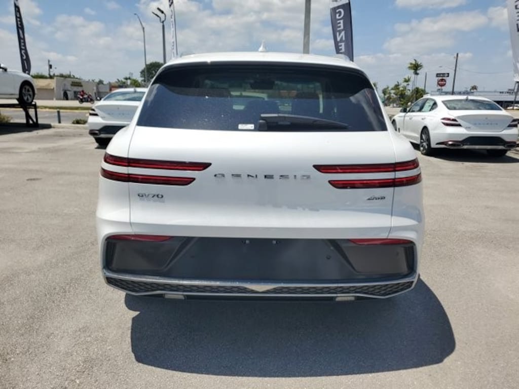 New 2026 Genesis GV70 2.5T Select SUV