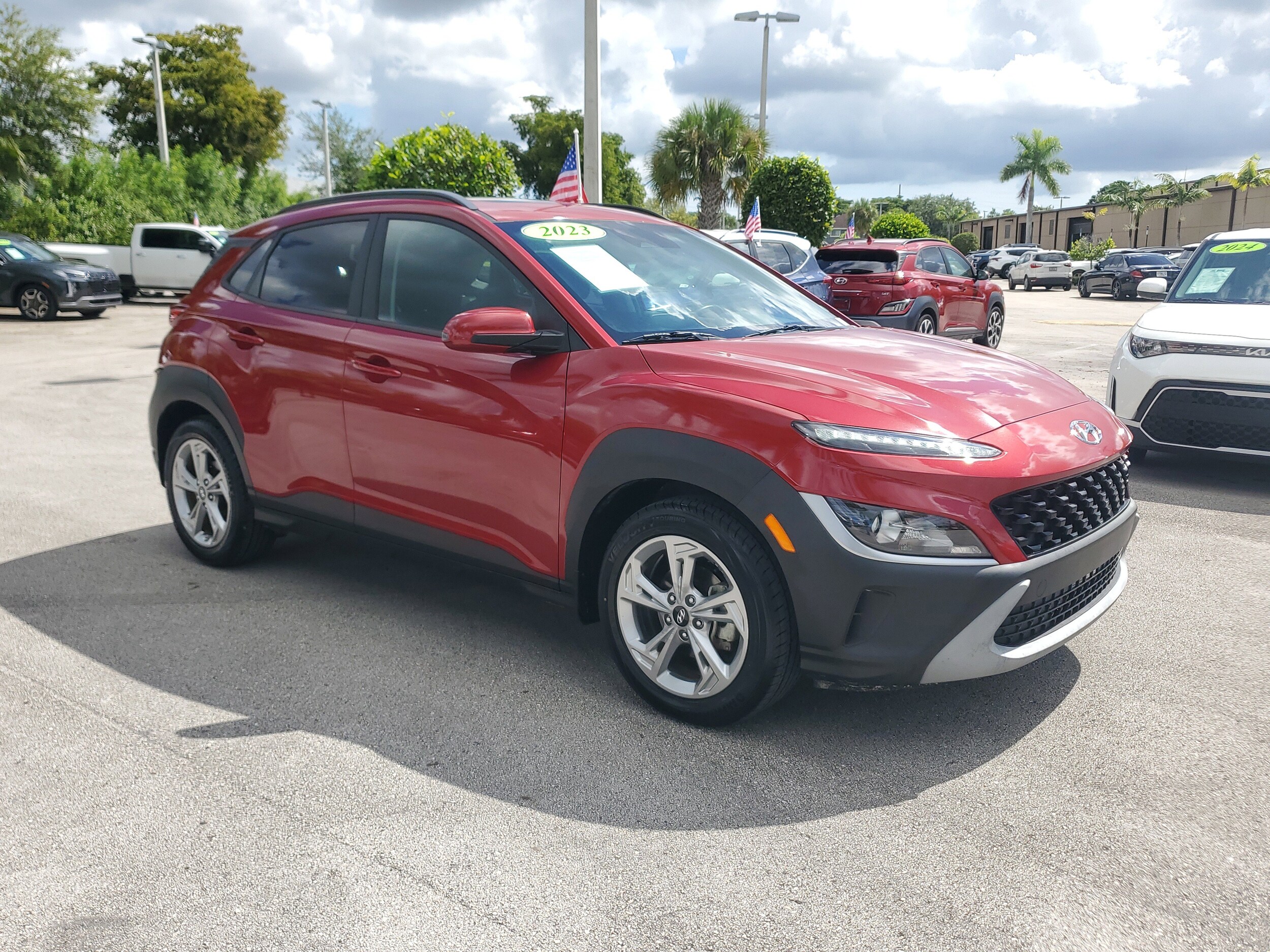 2023 Hyundai Kona SEL photo 3