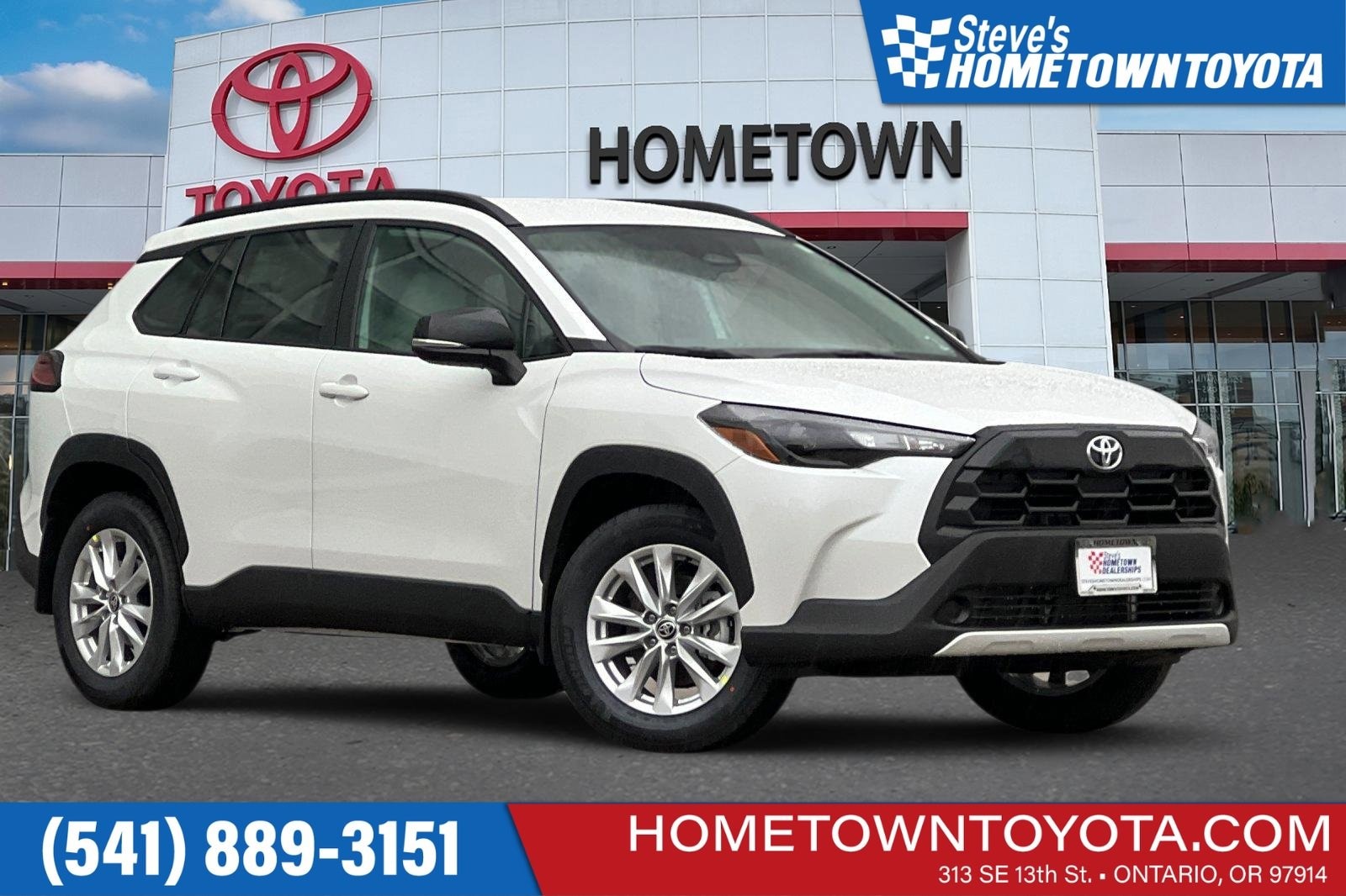 2026 Toyota Corolla Cross LE's photo