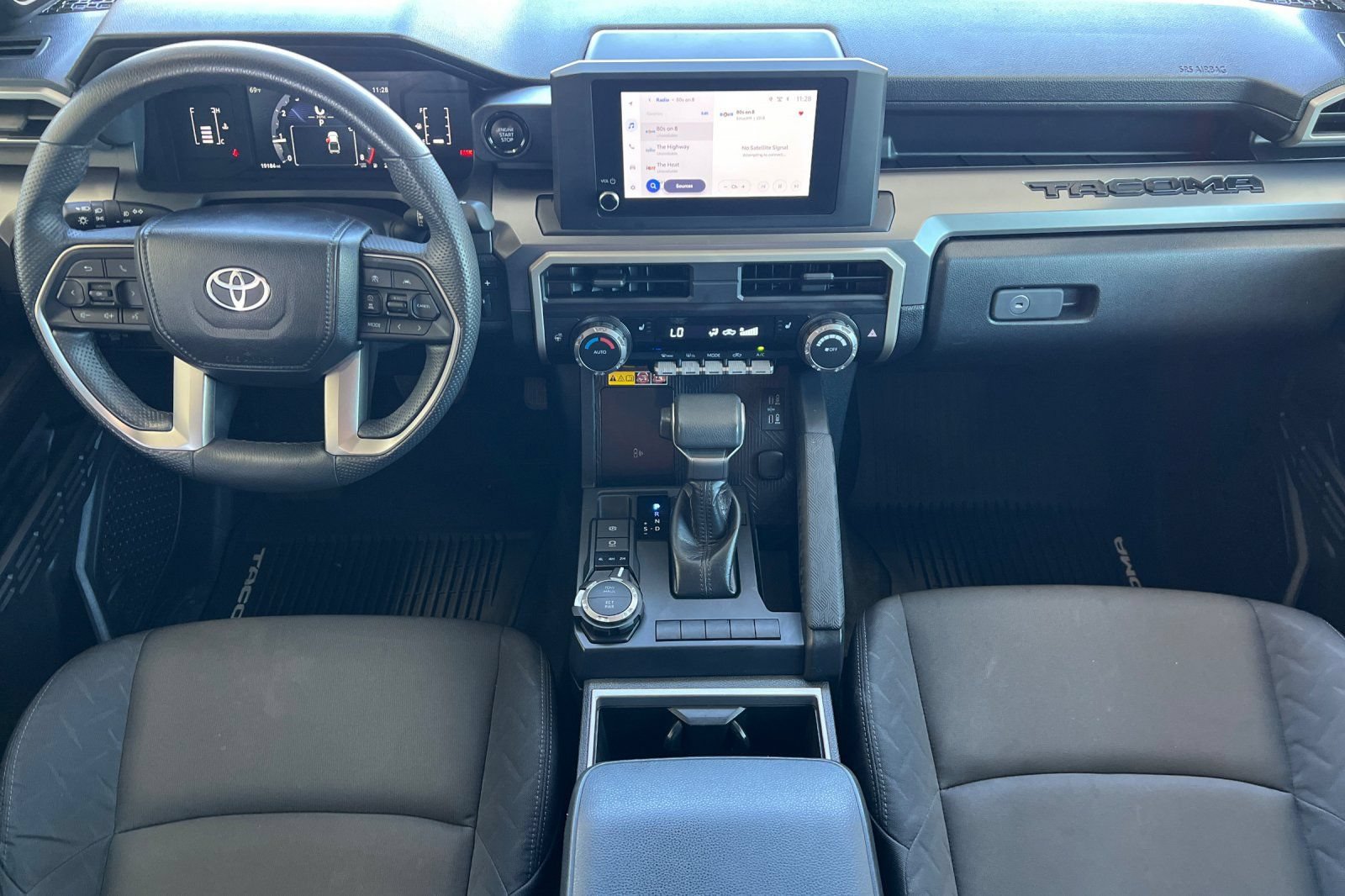 2024 Toyota Tacoma SR5 - Photo 10