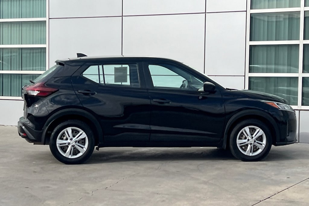 Used 2022 Nissan Kicks S SUV