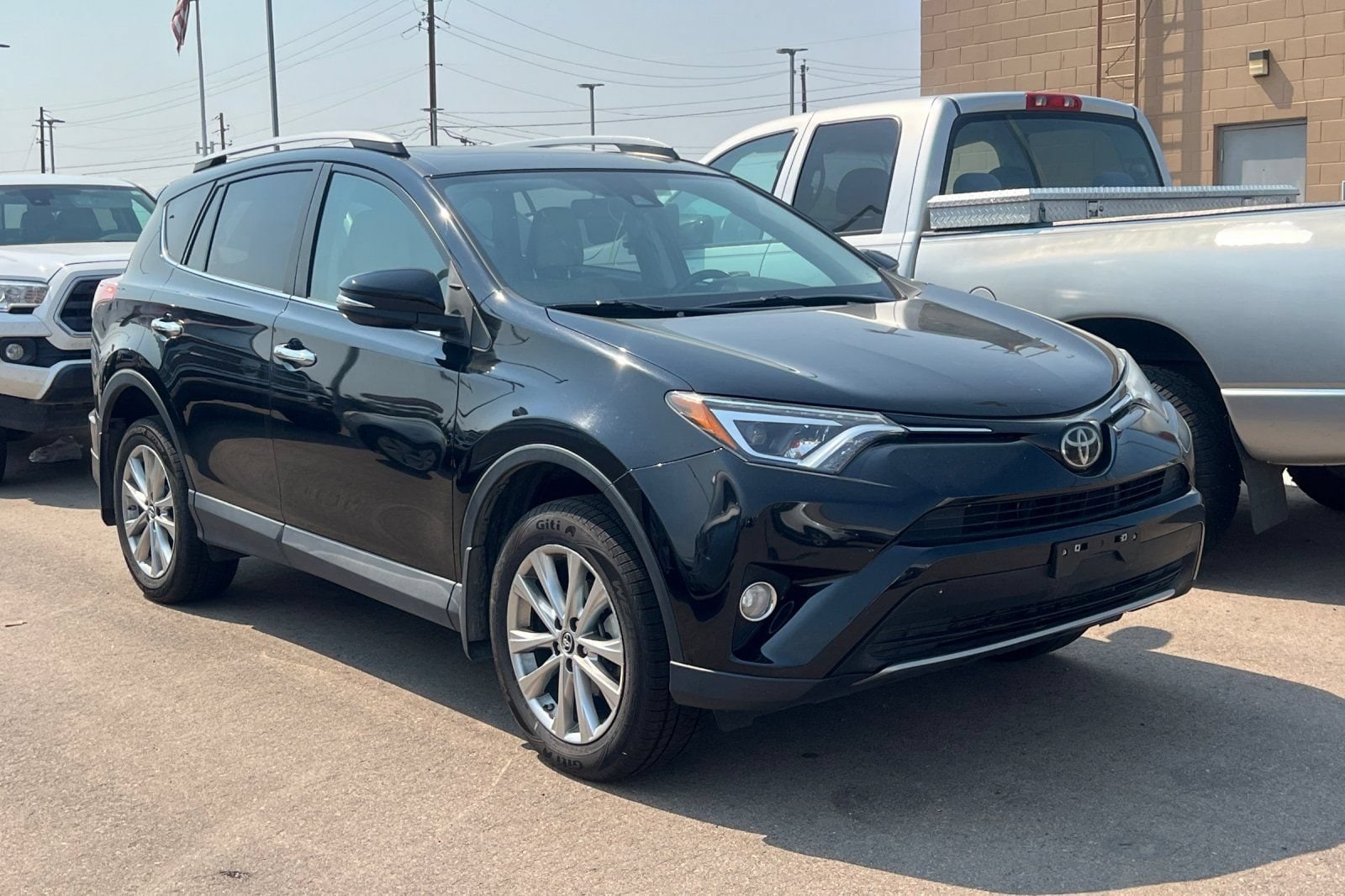 Used 2018 Toyota RAV4 Limited with VIN 2T3DFREV7JW744040 for sale in Ontario, OR