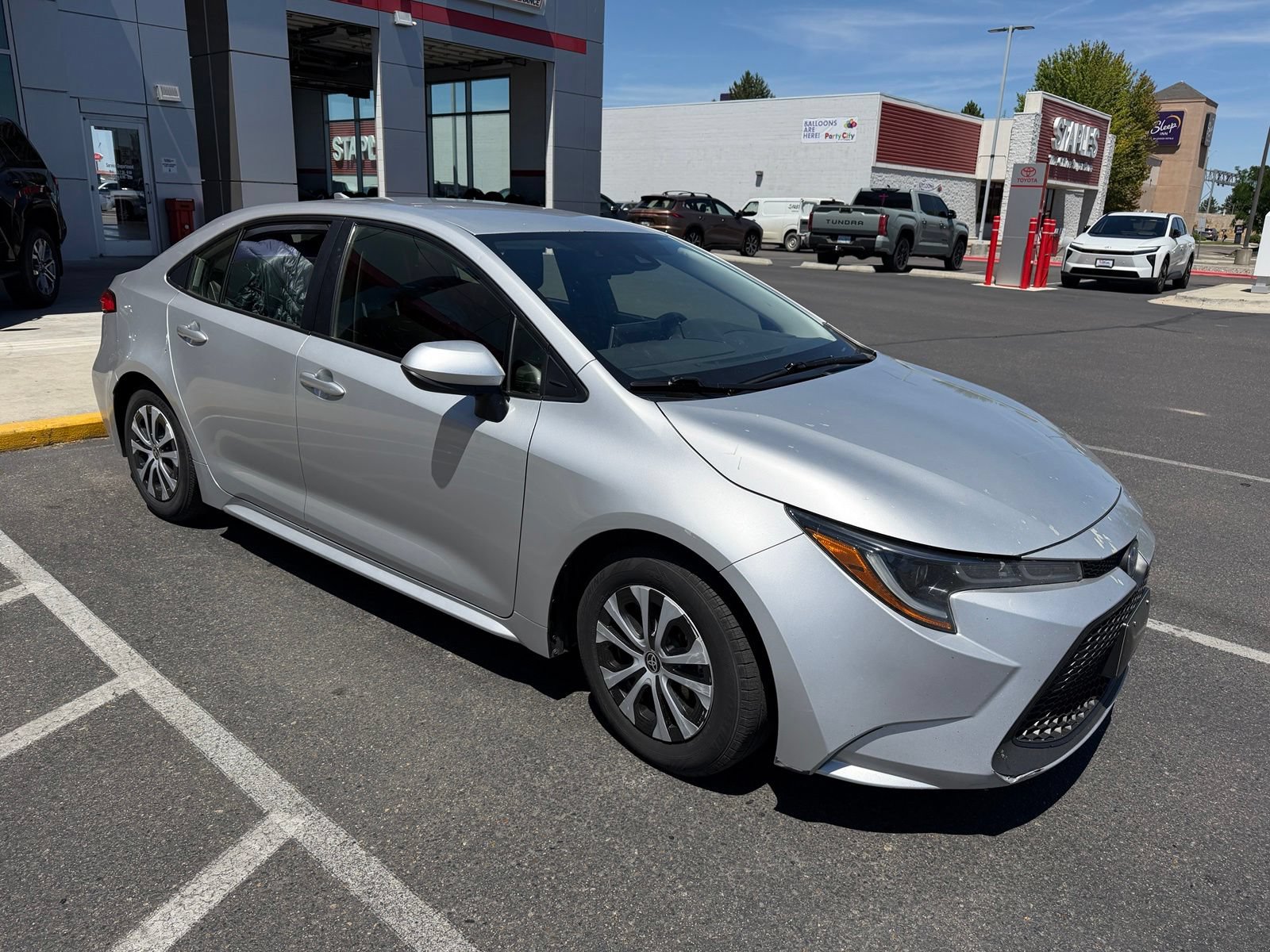 2022 Toyota Corolla LE Hybrid CVT's photo