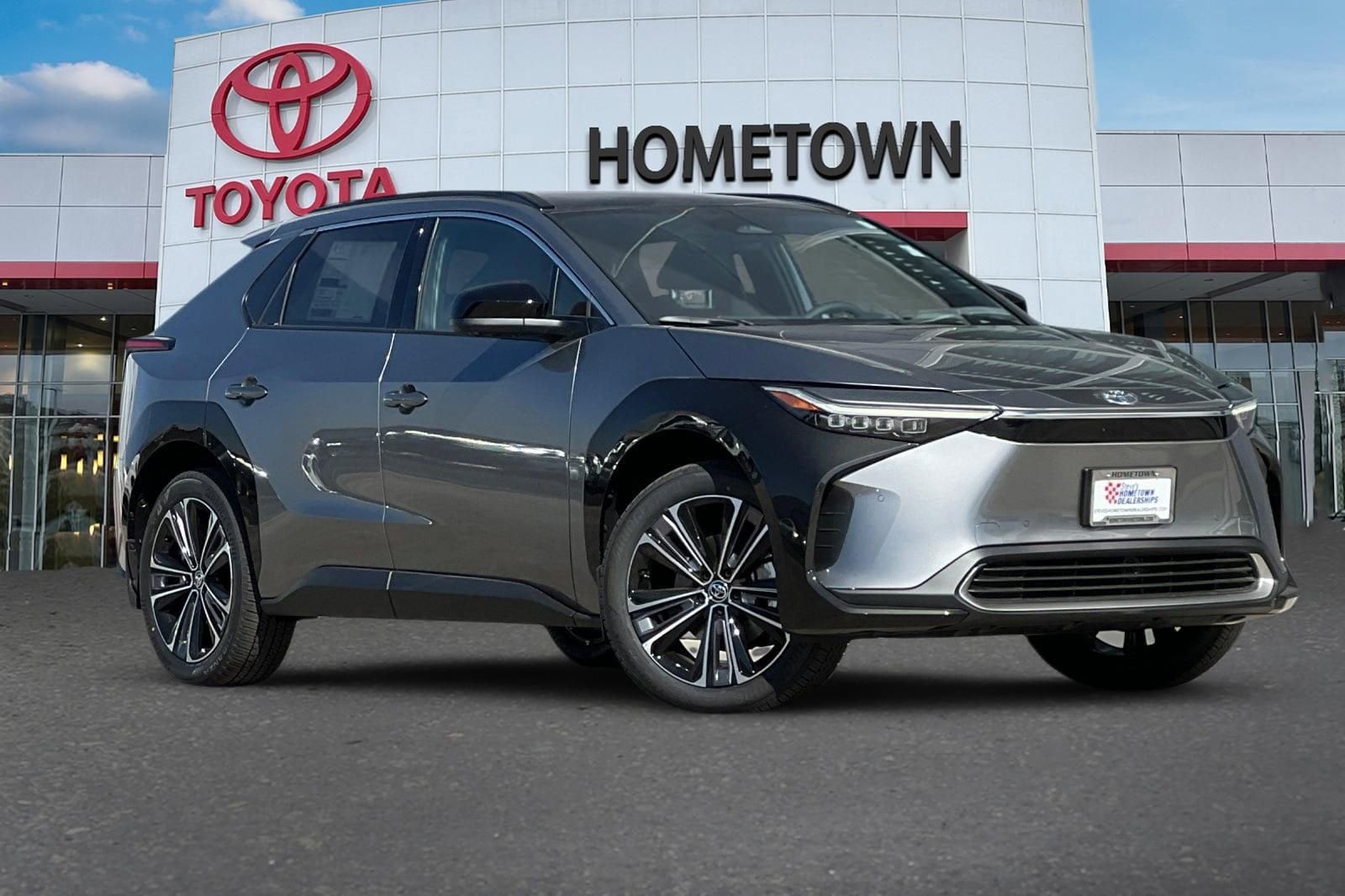 Used 2024 Toyota bZ4X Limited with VIN JTMABACA5RA075518 for sale in Ontario, OR