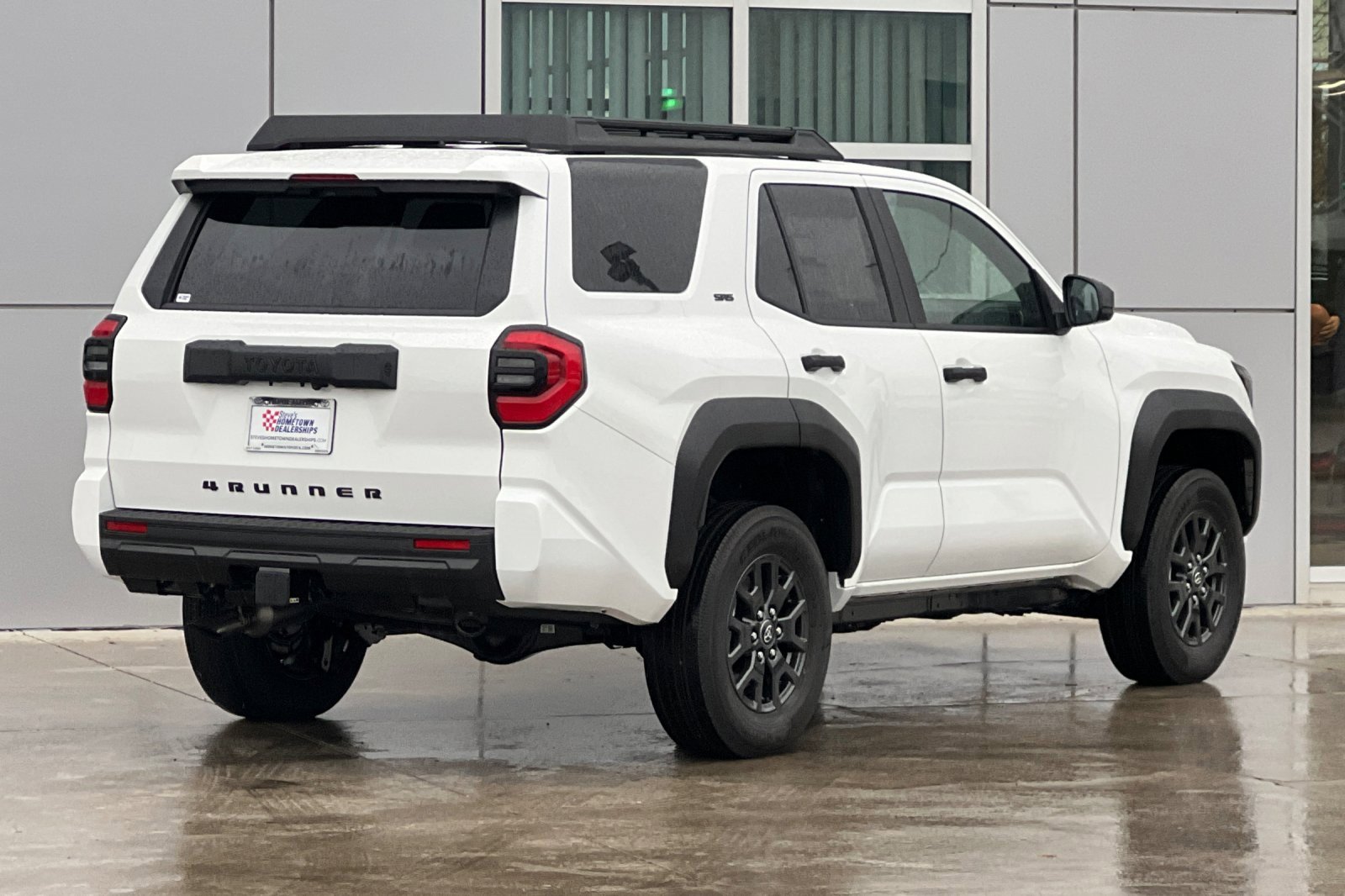 2025 Toyota 4Runner SR5 photo 4