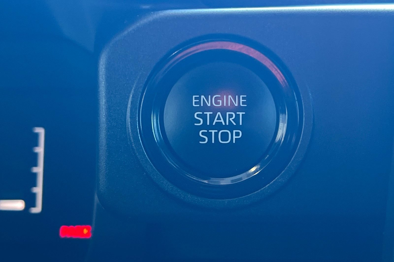 2024 Toyota Tacoma SR5 - Photo 18
