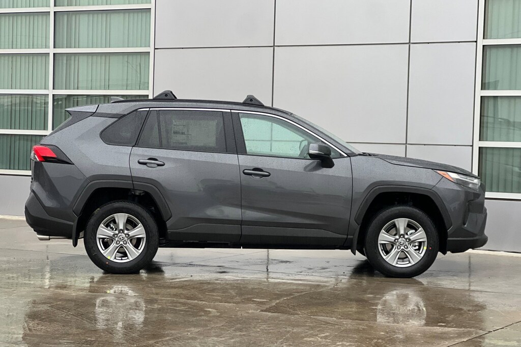 New 2025 Toyota RAV4 XLE SUV