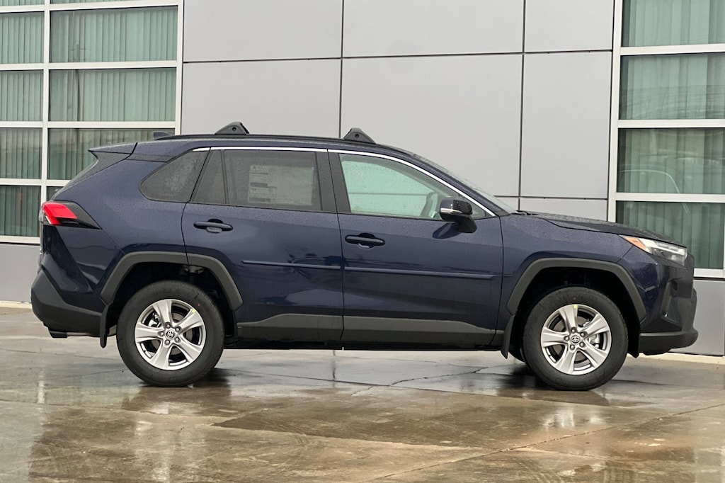New 2025 Toyota RAV4 XLE SUV