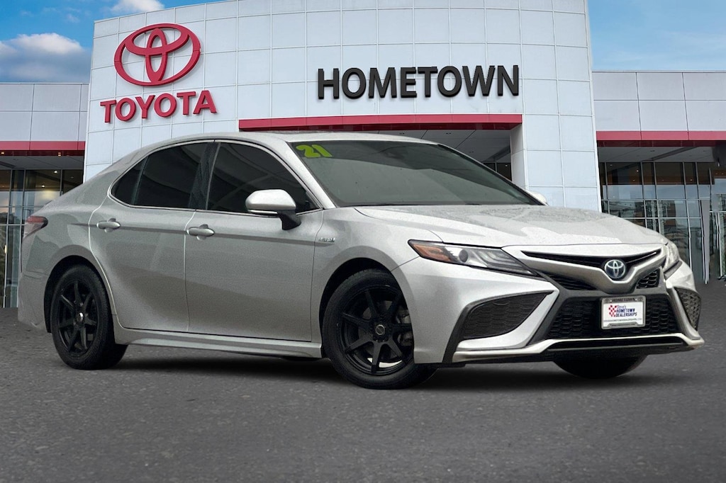 Used 2021 Toyota Camry Hybrid XSE Sedan