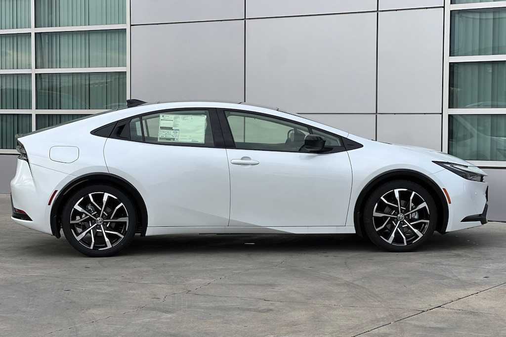 New 2026 Toyota Prius Plug-in Hybrid XSE Hatchback
