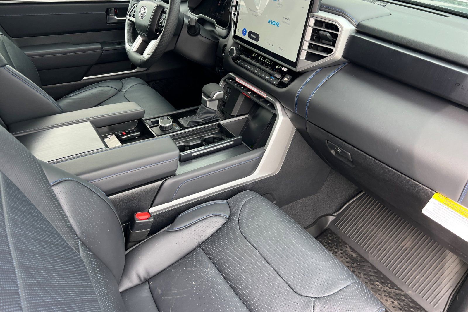 2025 Toyota Sequoia Platinum - Photo 14